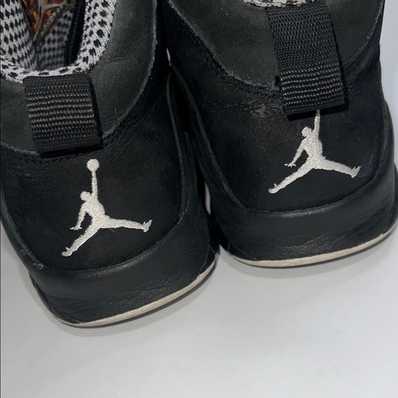 Jordan Black and Gray High-Top Sneakers - Picture 12 of 12